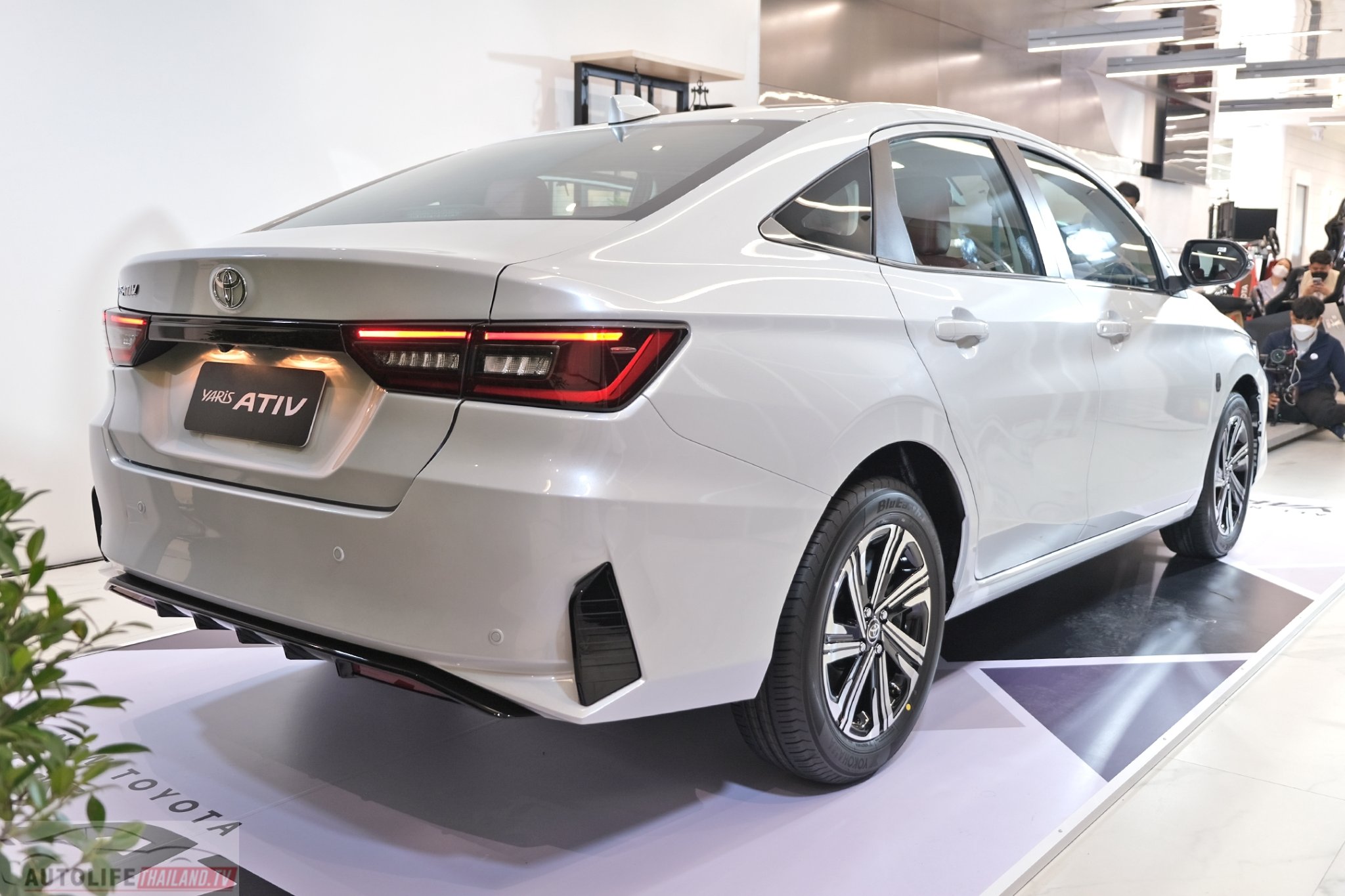 Ảnh thực tế Toyota Vios 2023 vừa ra mắt, về Việt Nam sẽ tiếp tục là vua doanh số?