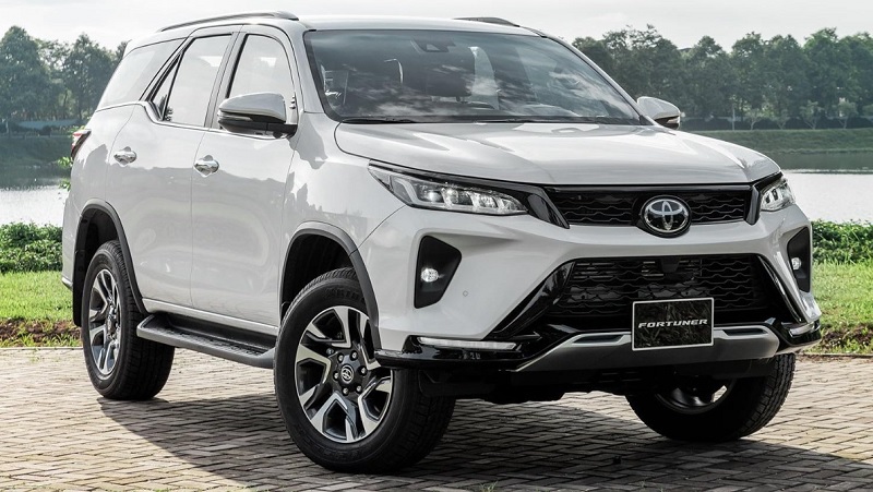 Báo giá các dòng xe đang có tại Toyota Hưng Yên