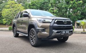 Toyota Hilux Rogue Lan Dau Lo Dien Tai Dong Nam A