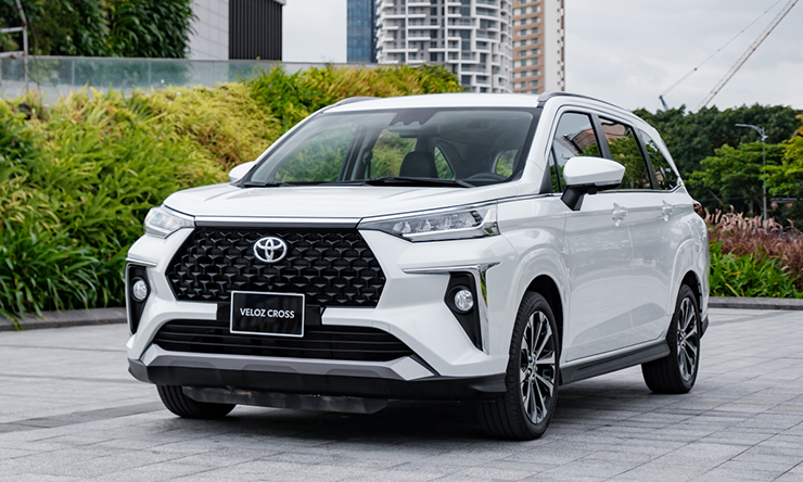 Giá xe Toyota Veloz Cross lăn bánh tháng 4/2023, nhiều ưu đãi hấp dẫn