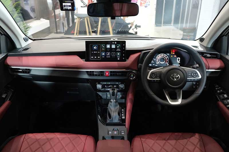 Toyota Vios 2023 giá lăn bánh, đánh giá xe, ưu đãi (05/2023)