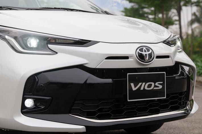 toyota-vios-cum-dau-xe